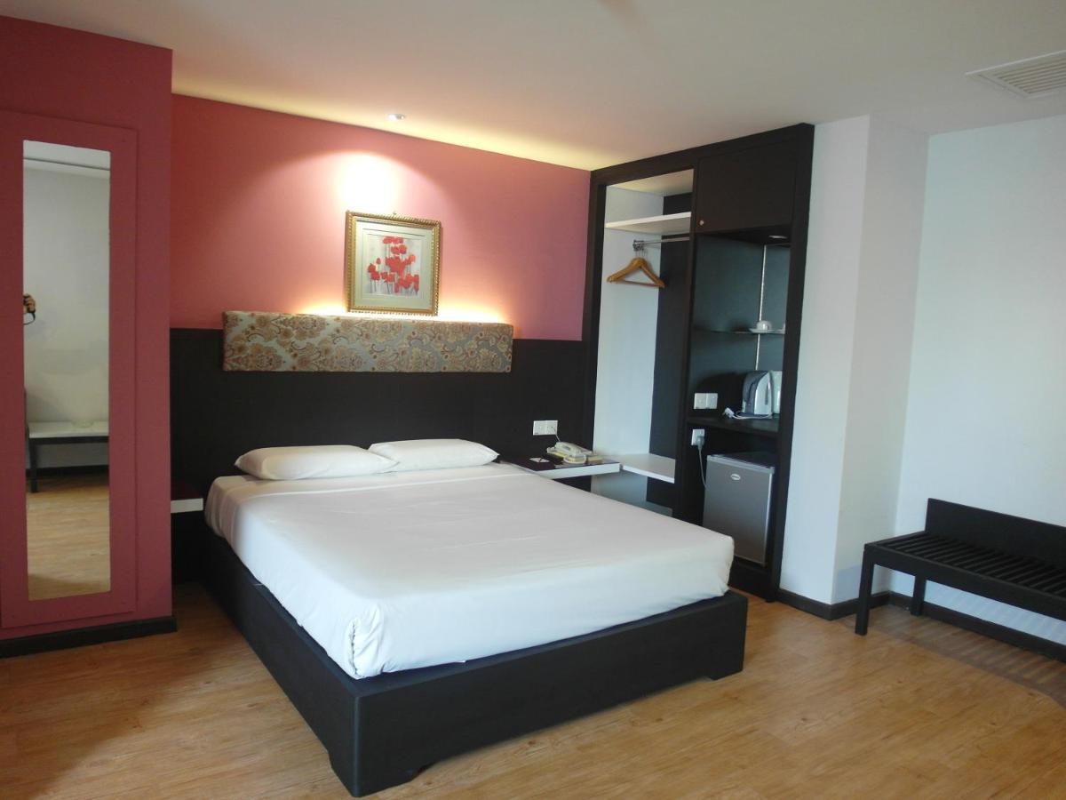 Red Rock Hotel Penang George Town Extérieur photo