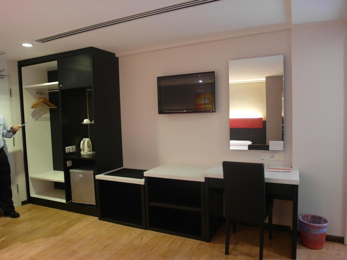 Red Rock Hotel Penang George Town Extérieur photo