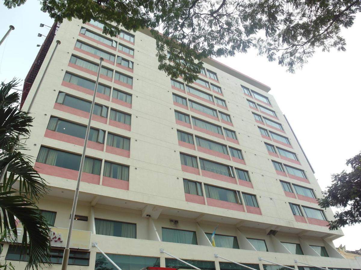 Red Rock Hotel Penang George Town Extérieur photo