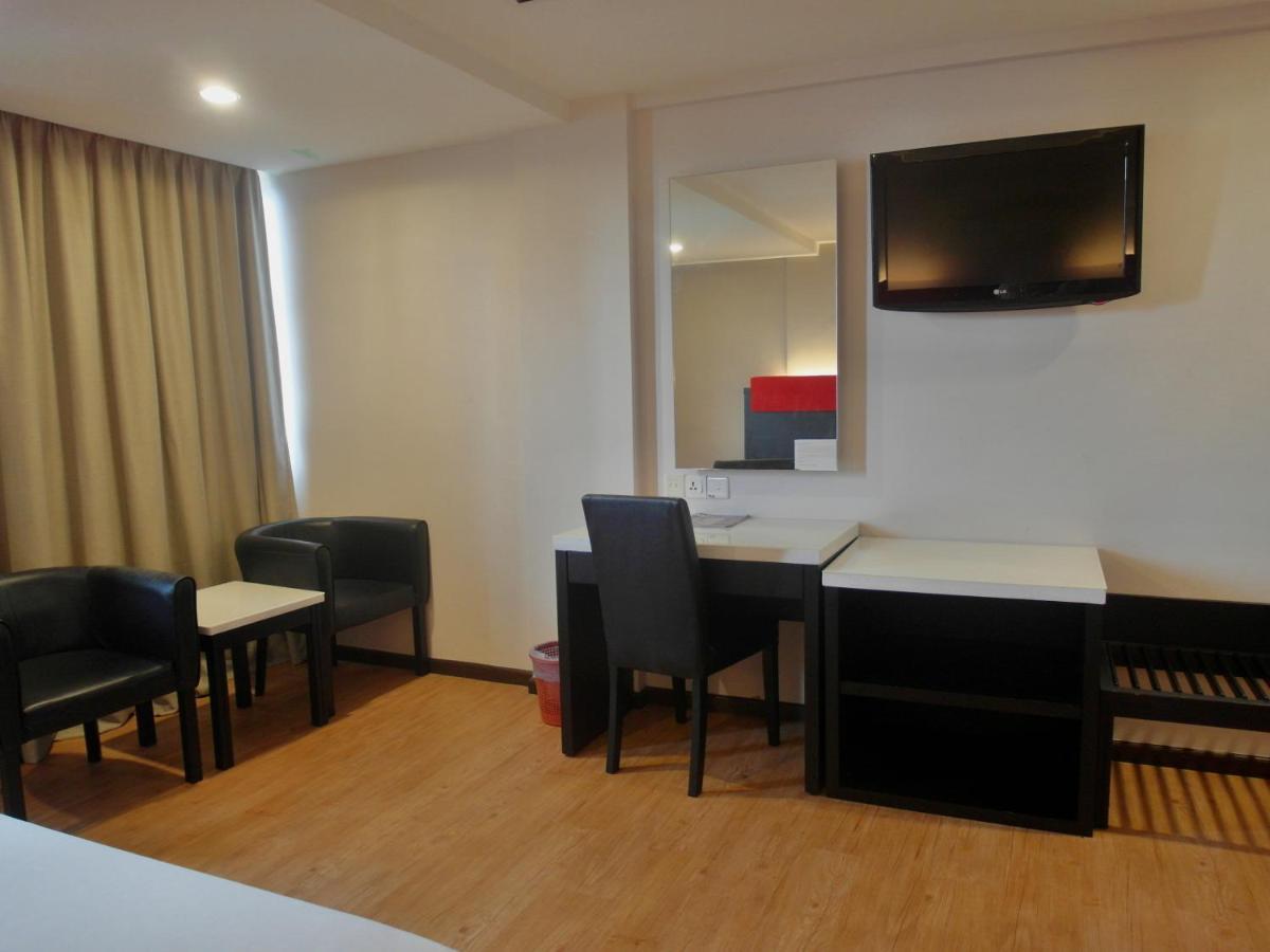 Red Rock Hotel Penang George Town Extérieur photo